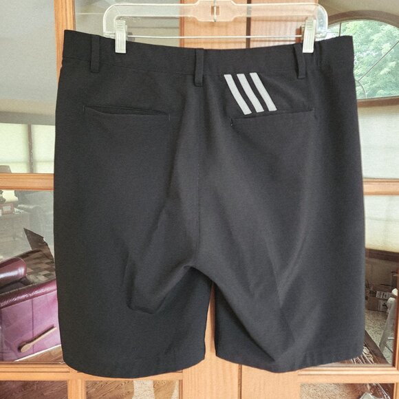 Adidas Men's 3 Stripe Black Flat Front Golf Shorts Size 35 - Picture 2 of 5